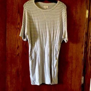 Lou & Grey Dress ~ XS ~ Cream & Gray Stripped Wow!